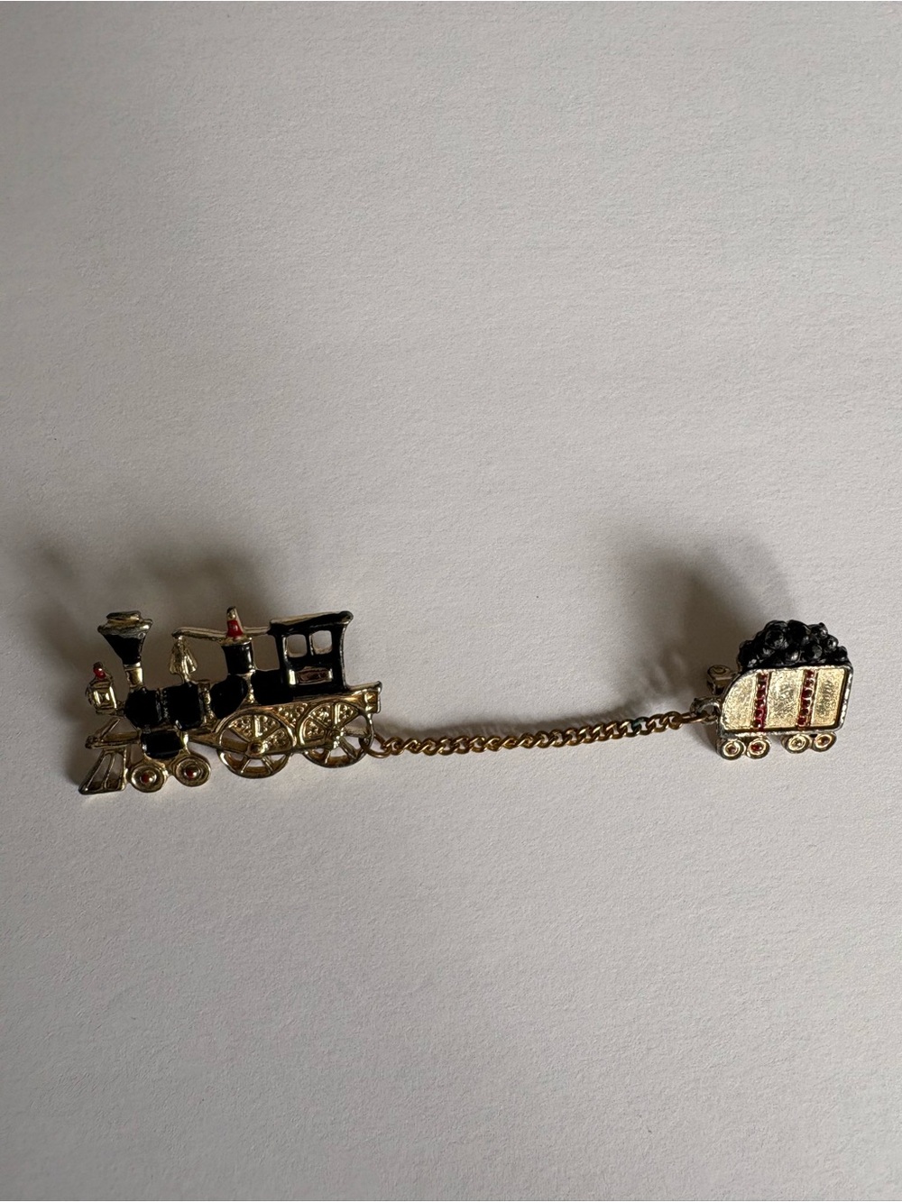 Vintage Gold Tone Steam Locomotive Train Wagon Collectible Brooch Lapel Pin